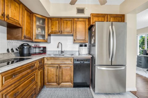 Condo in Clearwater, Florida, 2 bedrooms  № 1640008 - photo 9