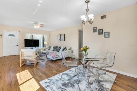 Condo in Clearwater, Florida, 2 bedrooms  № 1640008 - photo 8