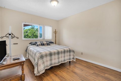 Condo in Clearwater, Florida, 2 bedrooms  № 1640008 - photo 18