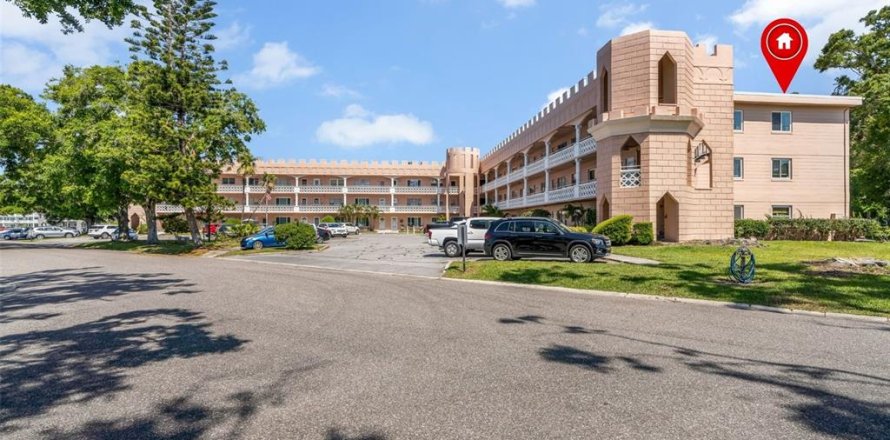 Condo in Clearwater, Florida, 2 bedrooms  № 1640008