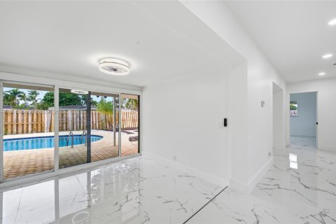 Купить виллу или дом в Окленд-Парк, Флорида 3 спальни, 132.39м2, № 2006042 - фото 21