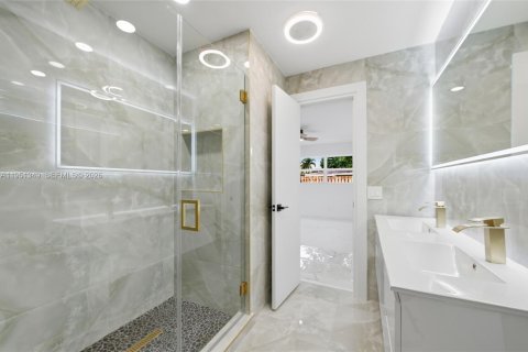 Купить виллу или дом в Окленд-Парк, Флорида 3 спальни, 132.39м2, № 2006042 - фото 12