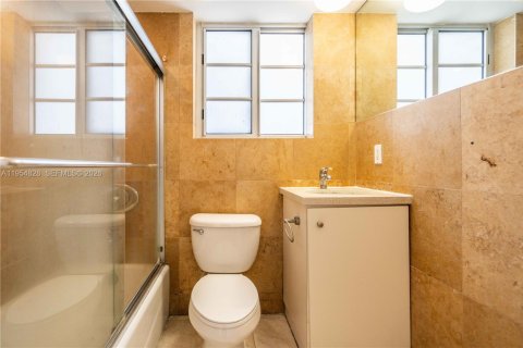 Apartamento en alquiler en Miami Beach, Florida, 1 dormitorio, 69.68 m2 № 2009198 - foto 16