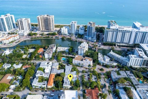 Apartamento en alquiler en Miami Beach, Florida, 1 dormitorio, 69.68 m2 № 2009198 - foto 19