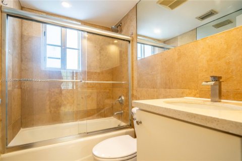 Apartamento en alquiler en Miami Beach, Florida, 1 dormitorio, 69.68 m2 № 2009198 - foto 15