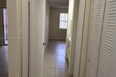 Condominio en venta en Miramar, Florida, 2 dormitorios, 100.71 m2 № 1929272 - foto 14