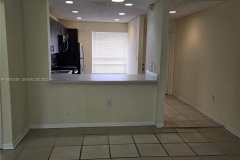 Condominio en venta en Miramar, Florida, 2 dormitorios, 100.71 m2 № 1929272 - foto 16