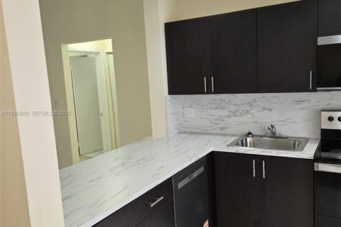 Condominio en venta en Miramar, Florida, 2 dormitorios, 100.71 m2 № 1929272 - foto 20