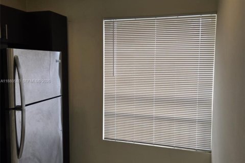 Condominio en venta en Miramar, Florida, 2 dormitorios, 100.71 m2 № 1929272 - foto 23