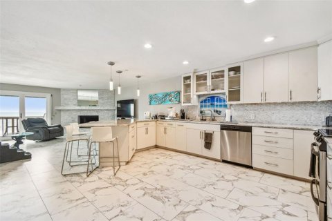 Condo in Indian Shores, Florida, 4 bedrooms  № 1740354 - photo 5