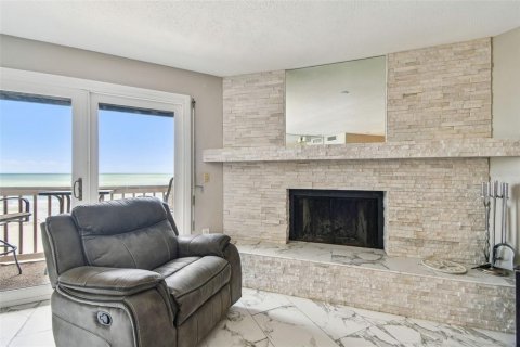 Condo in Indian Shores, Florida, 4 bedrooms  № 1740354 - photo 16