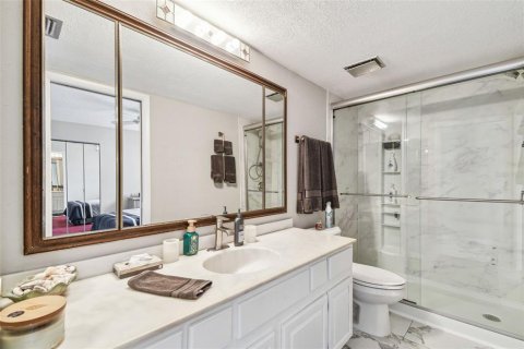 Condo in Indian Shores, Florida, 4 bedrooms  № 1740354 - photo 24