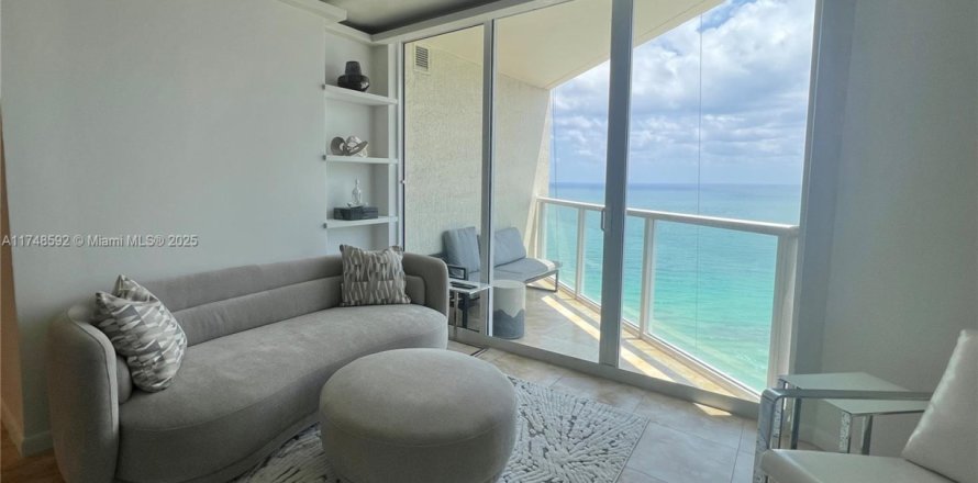 Condo à Sunny Isles Beach, Floride, 2 chambres  № 1726944