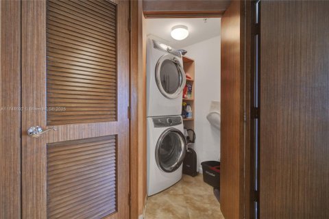Copropriété à louer à Sunny Isles Beach, Floride: 2 chambres, 117.61 m2 № 1726944 - photo 11