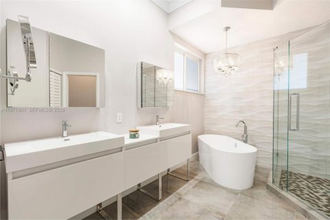 Villa ou maison à louer à Miami Lakes, Floride: 3 chambres, 206.71 m2 № 2042259 - photo 17