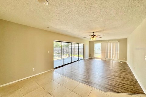 Casa en alquiler en Holiday, Florida, 3 dormitorios, 165.92 m2 № 1919203 - foto 6