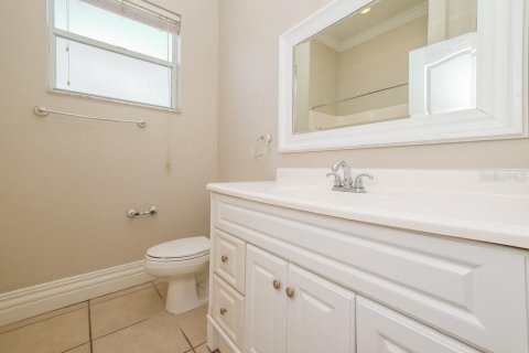 Villa ou maison à louer à Palmetto, Floride: 4 chambres, 193.14 m2 № 1852458 - photo 14