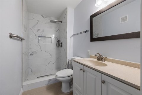 Купить кондоминиум в Сент-Питерсберг, Флорида 7 комнат, 115.66м2, № 1166928 - фото 20