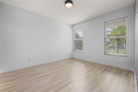 Touwnhouse à vendre à Orlando, Floride: 3 chambres, 127.83 m2 № 2294850 - photo 24