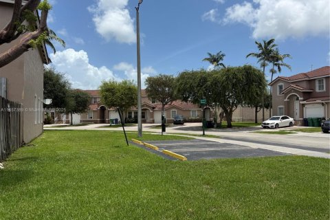 Touwnhouse à vendre à Homestead, Floride: 3 chambres, 114.73 m2 № 1888906 - photo 18