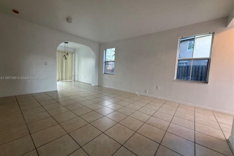 Touwnhouse à vendre à Homestead, Floride: 3 chambres, 114.73 m2 № 1888906 - photo 7