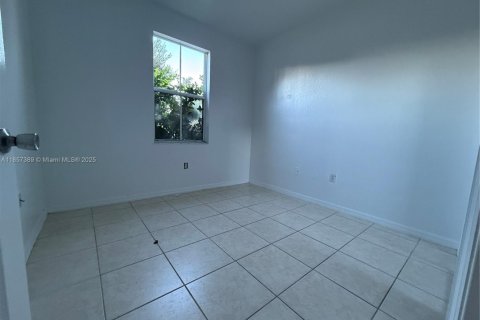 Touwnhouse à vendre à Homestead, Floride: 3 chambres, 114.73 m2 № 1888906 - photo 6