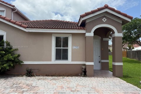 Touwnhouse à vendre à Homestead, Floride: 3 chambres, 114.73 m2 № 1888906 - photo 3