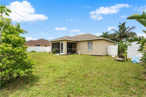 Casa en venta en Cape Coral, Florida, 3 dormitorios, 132.11 m2 № 1915458 - foto 18
