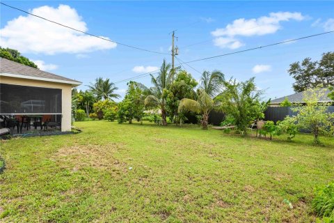Casa en venta en Cape Coral, Florida, 3 dormitorios, 132.11 m2 № 1915458 - foto 17