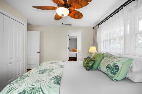 Villa ou maison à louer à Saint Petersburg, Floride: 5 chambres, 222.59 m2 № 2405275 - photo 25