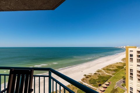 Copropriété à vendre à Clearwater, Floride: 2 chambres, 127.93 m2 № 1720479 - photo 1