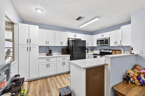 Villa ou maison à vendre à Hudson, Floride: 3 chambres, 94.67 m2 № 2096852 - photo 12