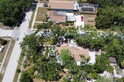 Villa ou maison à vendre à Pinellas Park, Floride: 3 chambres, 156.73 m2 № 1750216 - photo 9