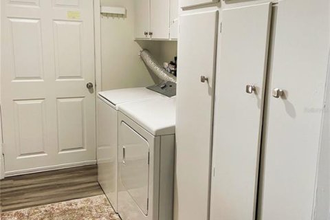 Casa en venta en Orlando, Florida, 3 dormitorios, 175.59 m2 № 2157544 - foto 24