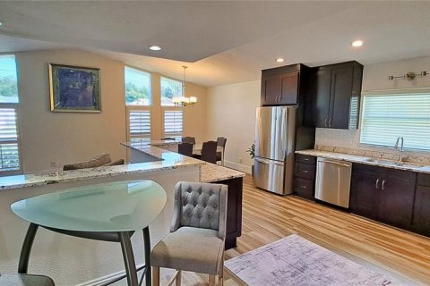 Casa en venta en Orlando, Florida, 3 dormitorios, 175.59 m2 № 2157544 - foto 4