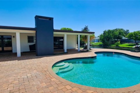 Casa en venta en Orlando, Florida, 3 dormitorios, 175.59 m2 № 2157544 - foto 3
