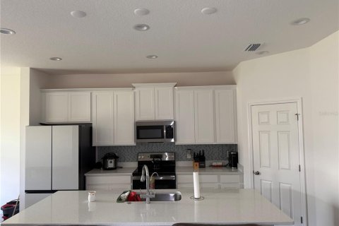 Casa en alquiler en Haines City, Florida, 4 dormitorios, 169.08 m2 № 1870181 - foto 10
