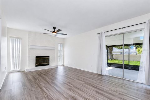 Villa ou maison à vendre à Tampa, Floride: 3 chambres, 141.58 m2 № 2344930 - photo 10