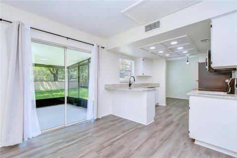 Villa ou maison à vendre à Tampa, Floride: 3 chambres, 141.58 m2 № 2344930 - photo 18