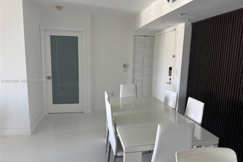 Condominio en venta en Aventura, Florida, 2 dormitorios, 109.62 m2 № 2076523 - foto 10
