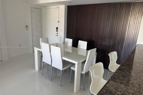 Condominio en venta en Aventura, Florida, 2 dormitorios, 109.62 m2 № 2076523 - foto 9