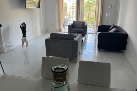 Condominio en venta en Aventura, Florida, 2 dormitorios, 109.62 m2 № 2076523 - foto 2