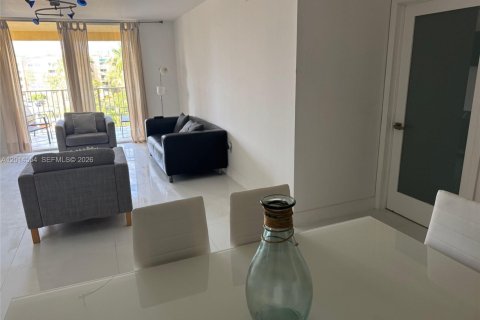 Condominio en venta en Aventura, Florida, 2 dormitorios, 109.62 m2 № 2076523 - foto 4