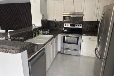 Condominio en venta en Aventura, Florida, 2 dormitorios, 109.62 m2 № 2076523 - foto 5