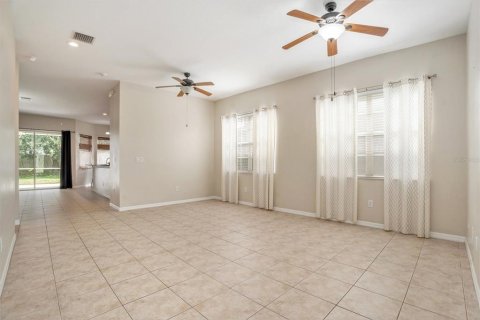 House in Wesley Chapel, Florida 2 bedrooms, 163.51 sq.m. № 1772914 - photo 6