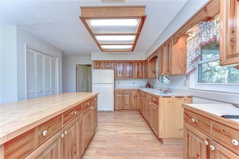 Casa en venta en Dade City, Florida, 3 dormitorios, 215.16 m2 № 1527879 - foto 15