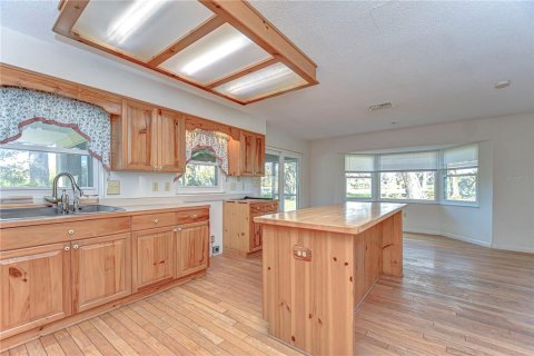 Casa en venta en Dade City, Florida, 3 dormitorios, 215.16 m2 № 1527879 - foto 17