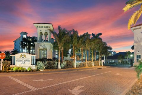 Condo in Redington Shores, Florida, 3 bedrooms  № 2230059 - photo 4