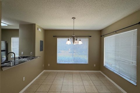 Adosado en alquiler en Brandon, Florida, 3 dormitorios, 126.72 m2 № 1831306 - foto 3