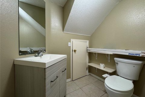 Adosado en alquiler en Brandon, Florida, 3 dormitorios, 126.72 m2 № 1831306 - foto 11